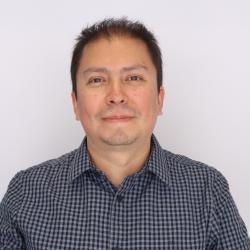 Carlos Valladares : Isenberg School of Management : UMass Amherst